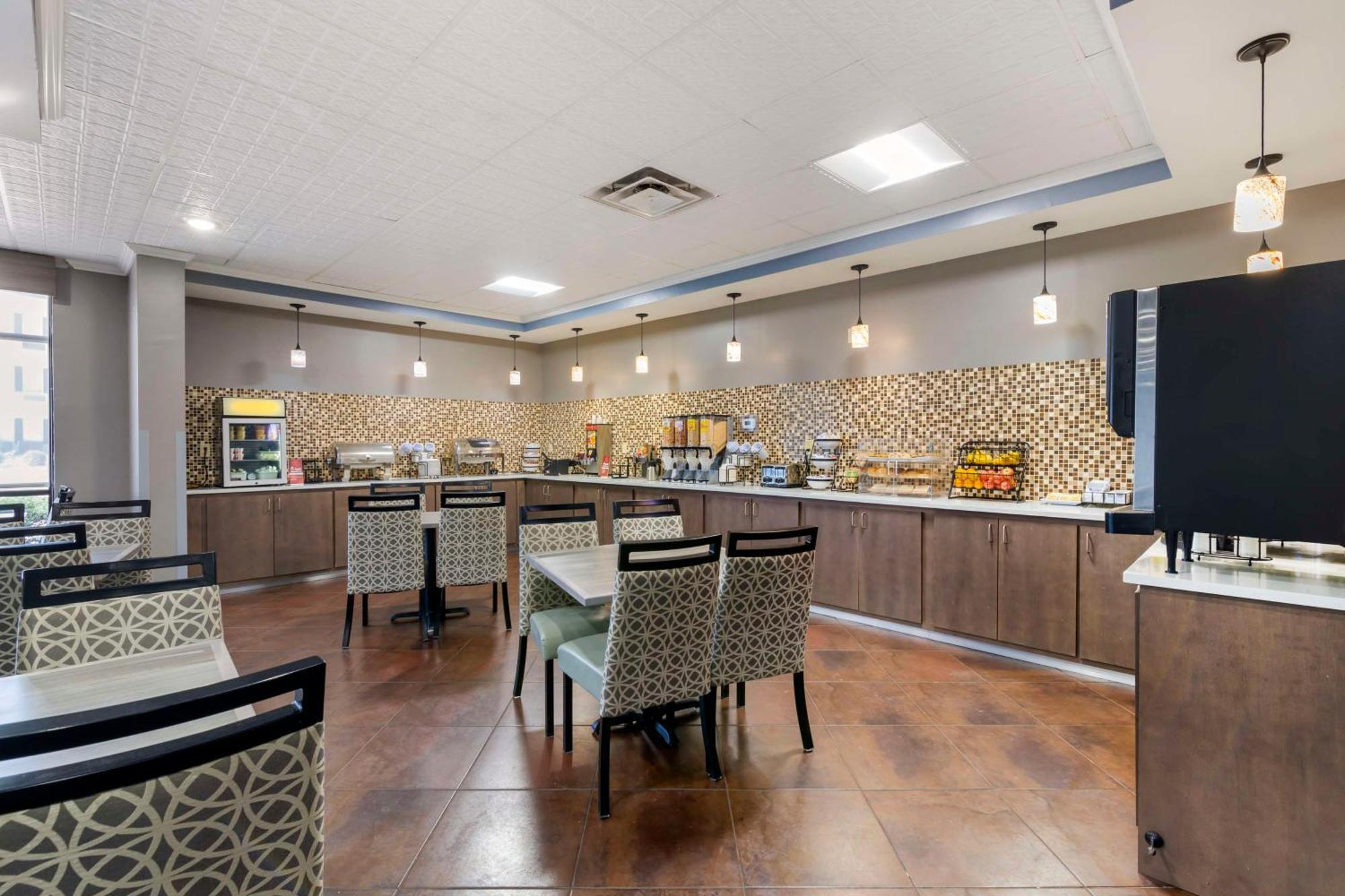 Best Western Savannah Airport Inn & Suites Pooler Exteriér fotografie